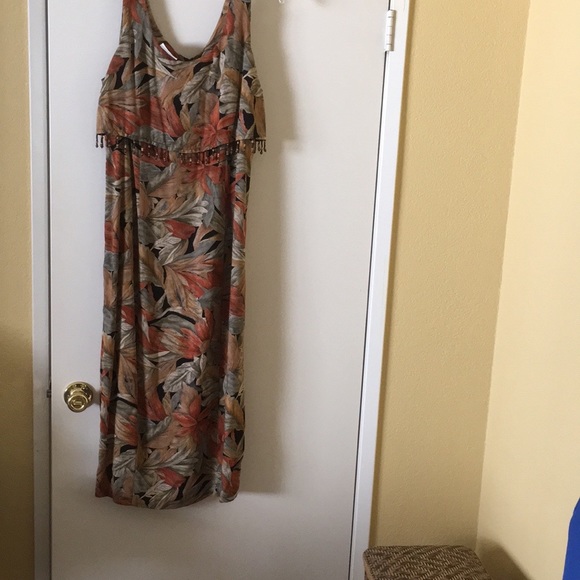 Dresses & Skirts - Dress